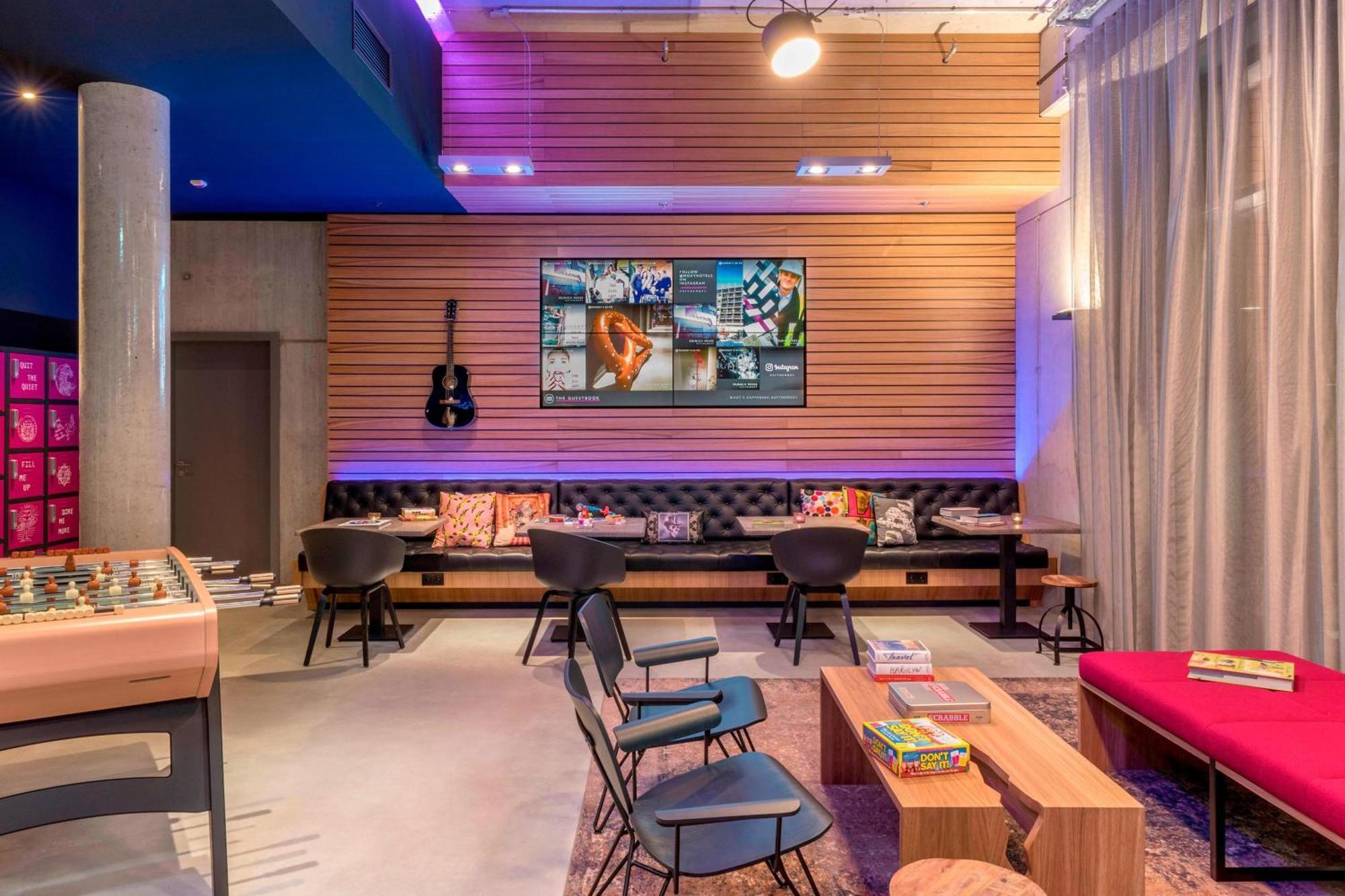 Hotel Moxy Munich Messe Aschheim Exteriér fotografie