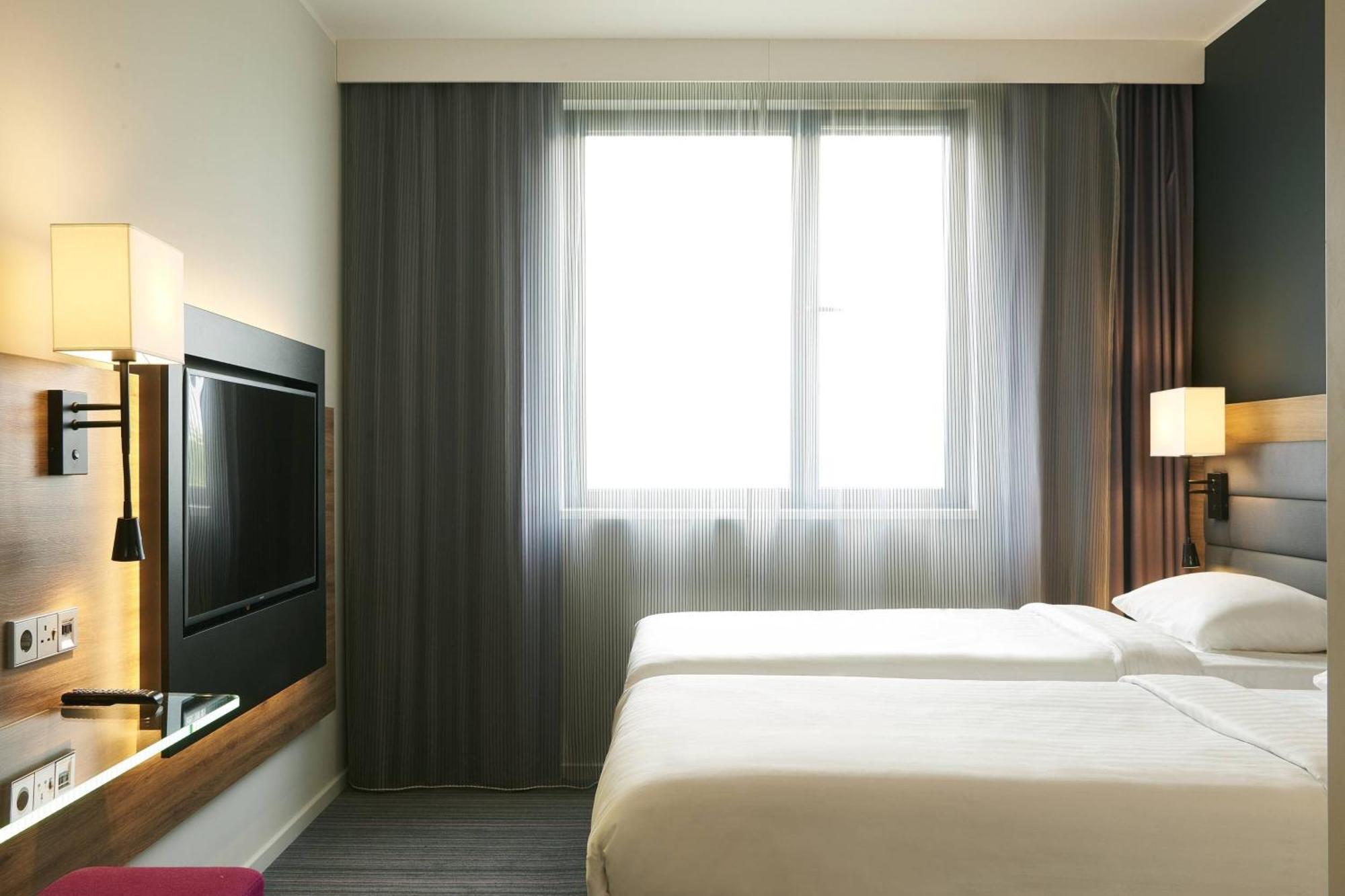 Hotel Moxy Munich Messe Aschheim Exteriér fotografie