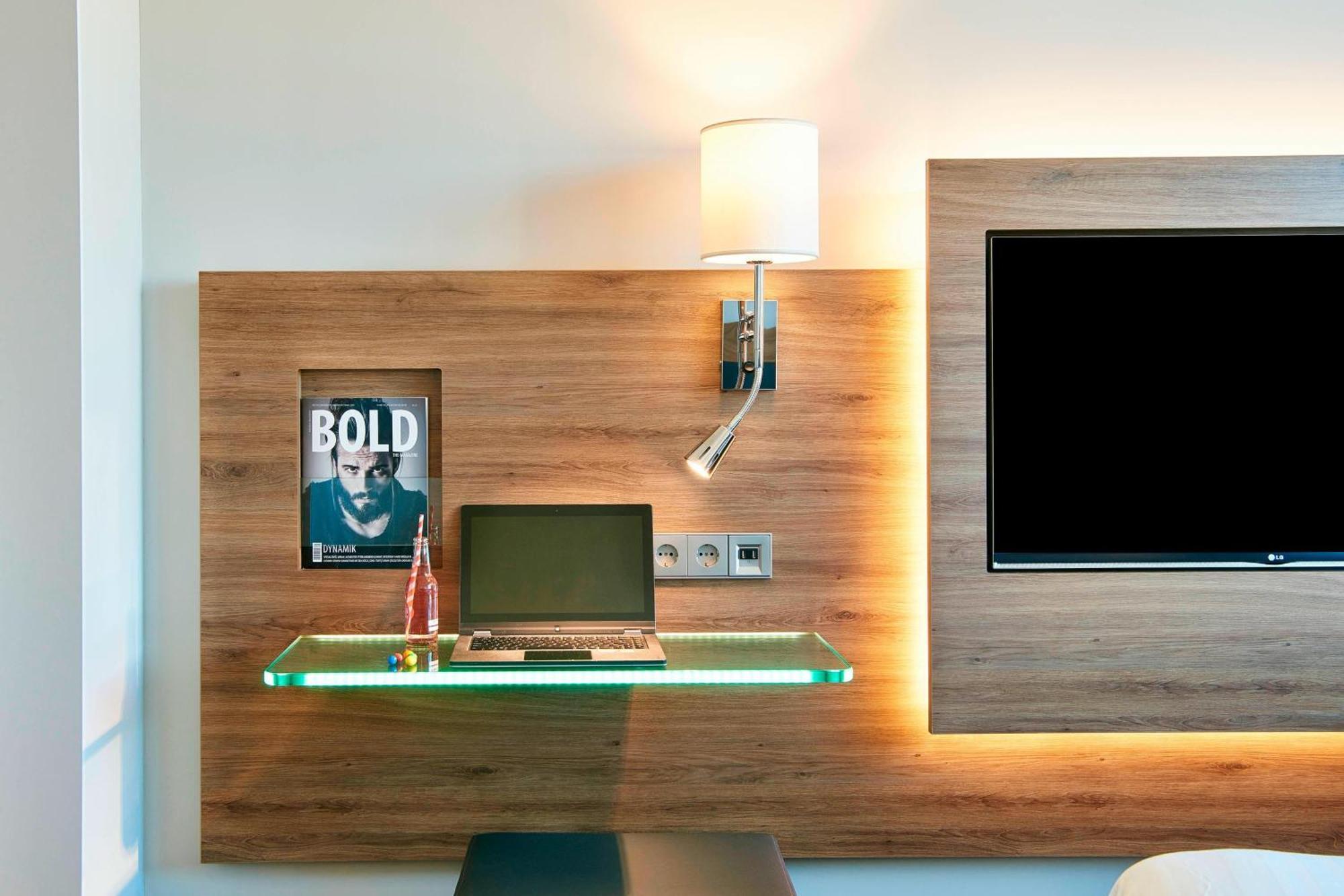 Hotel Moxy Munich Messe Aschheim Exteriér fotografie
